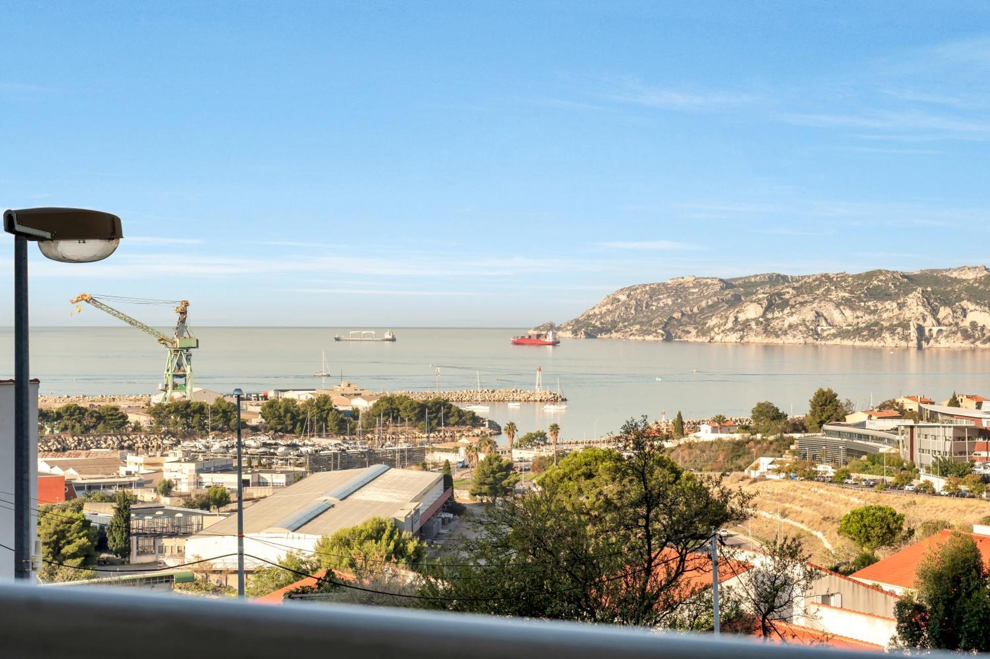 Room In Appartment With Seaview Marsiglia Esterno foto